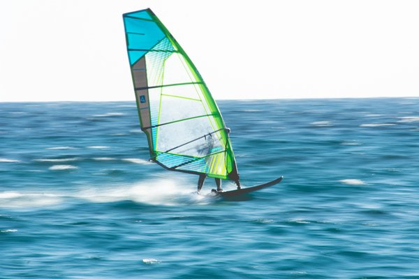 Quels sont les meilleurs spots pour faire de la planche à voile en Espagne?
